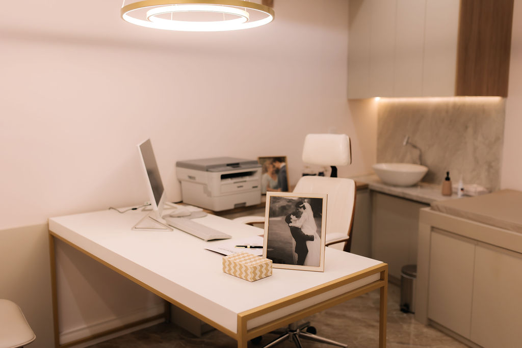 Clínica Digesto - Dra. Thaís Figueiredo - Escritório